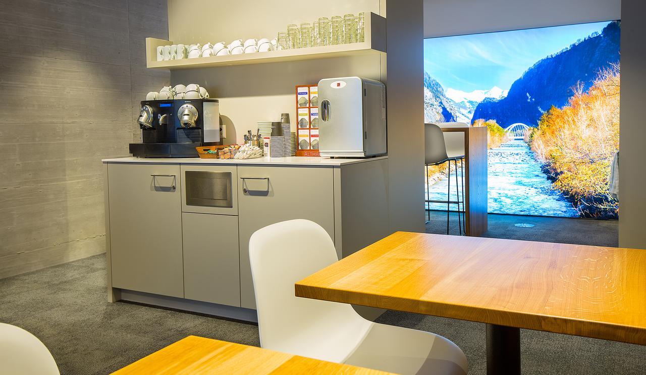 B_Smart Motel Landquart Bagian luar foto
