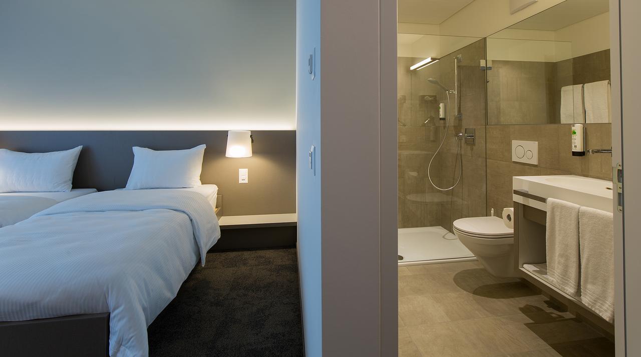 B_Smart Motel Landquart Bagian luar foto